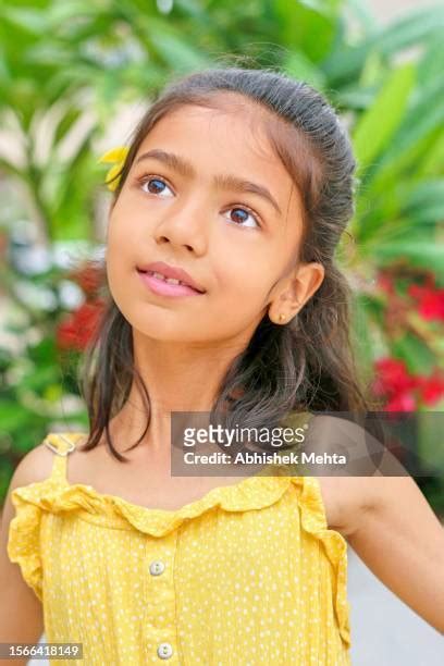 28,005 Indian Girl Portrait Stock Photos & High